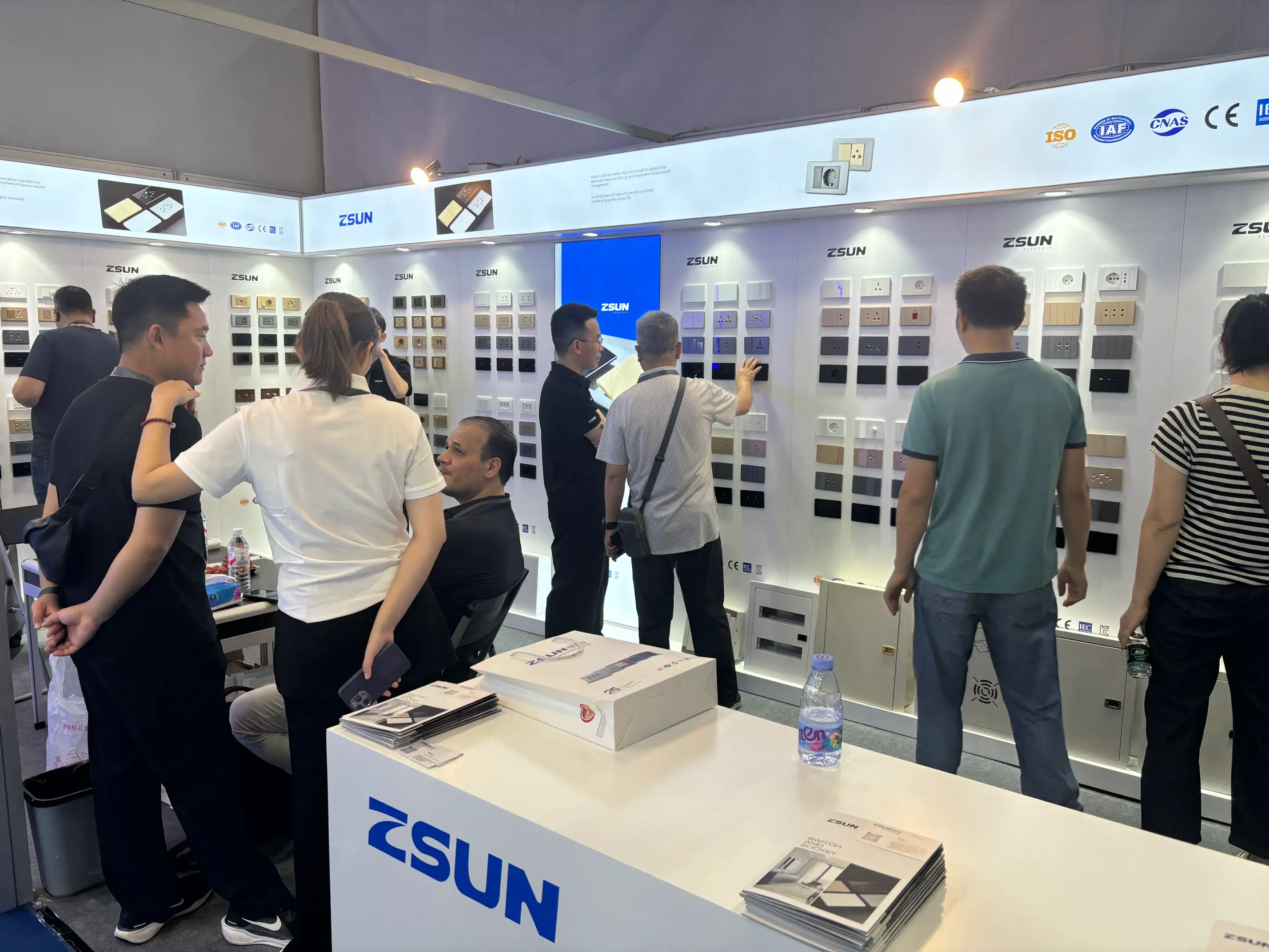Highlights Recap | ZSUN’s Presence at the 31st Guangzhou Lighting Fair